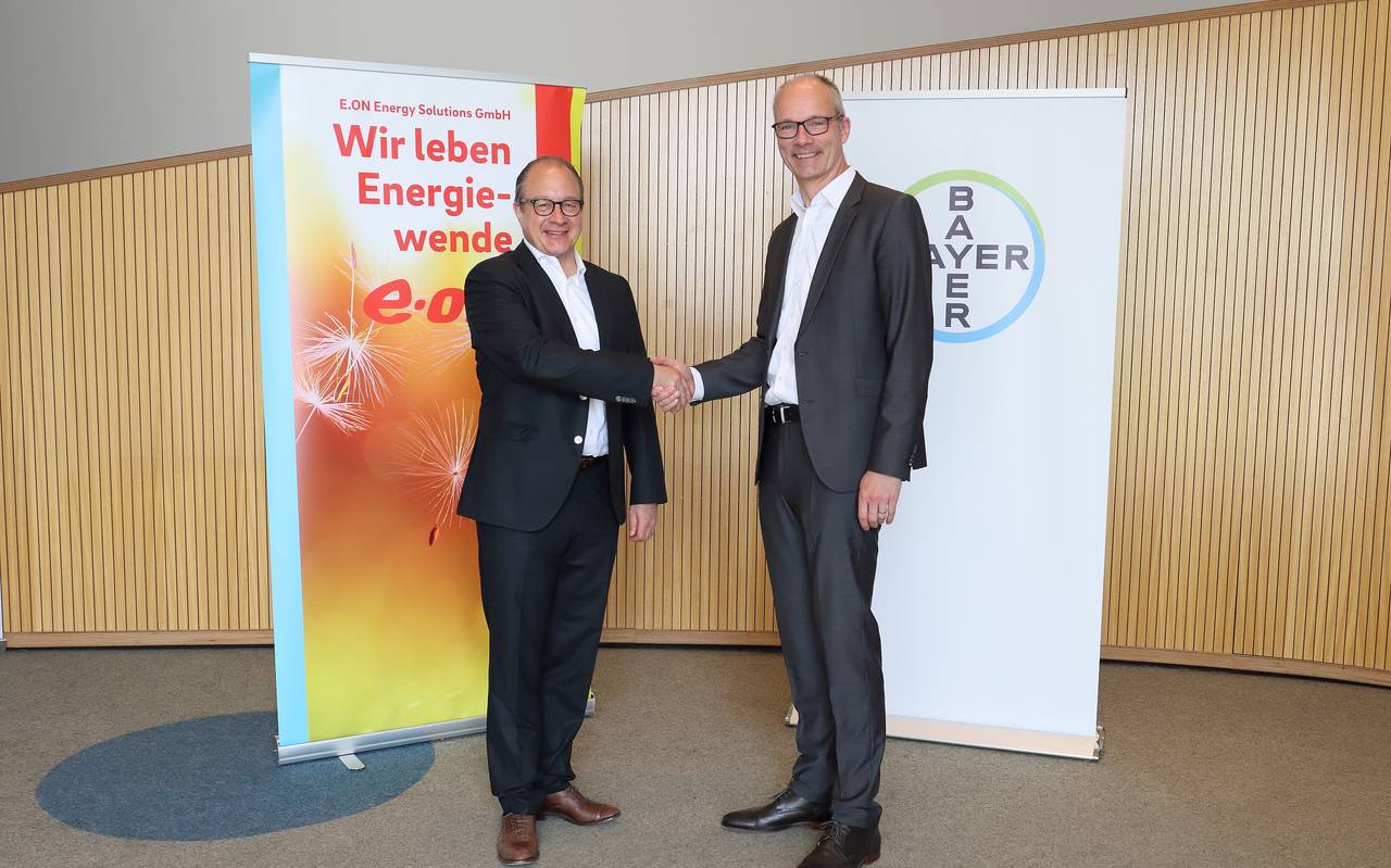 Dieter Heinz, Leiter Supply Center Bergkamen und Patrick Schneckenburger, Geschäftsführer der E.ON Energy Solutions GmbH