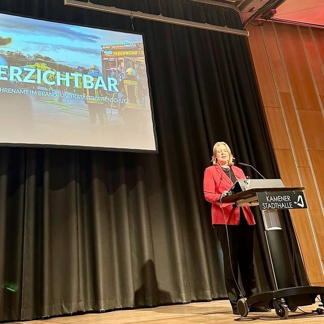 Zu den Ehrenamtlichen sprach in der Kamener Stadthalle Bundestagspräsidentin Bärbel Bas.