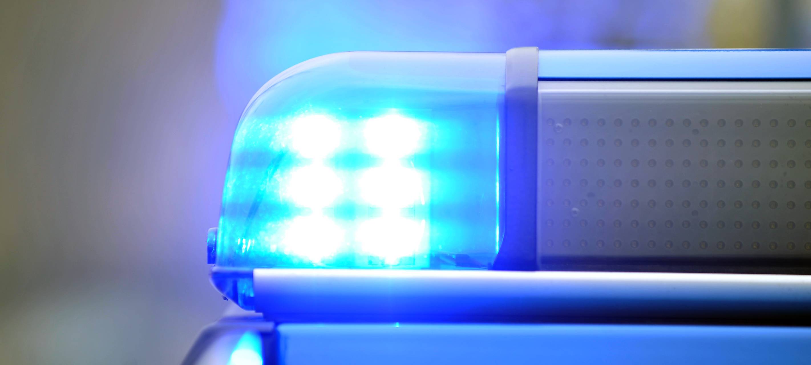 Schwerte - Alleinunfall unter Alkoholkonsum, Fahrer leicht