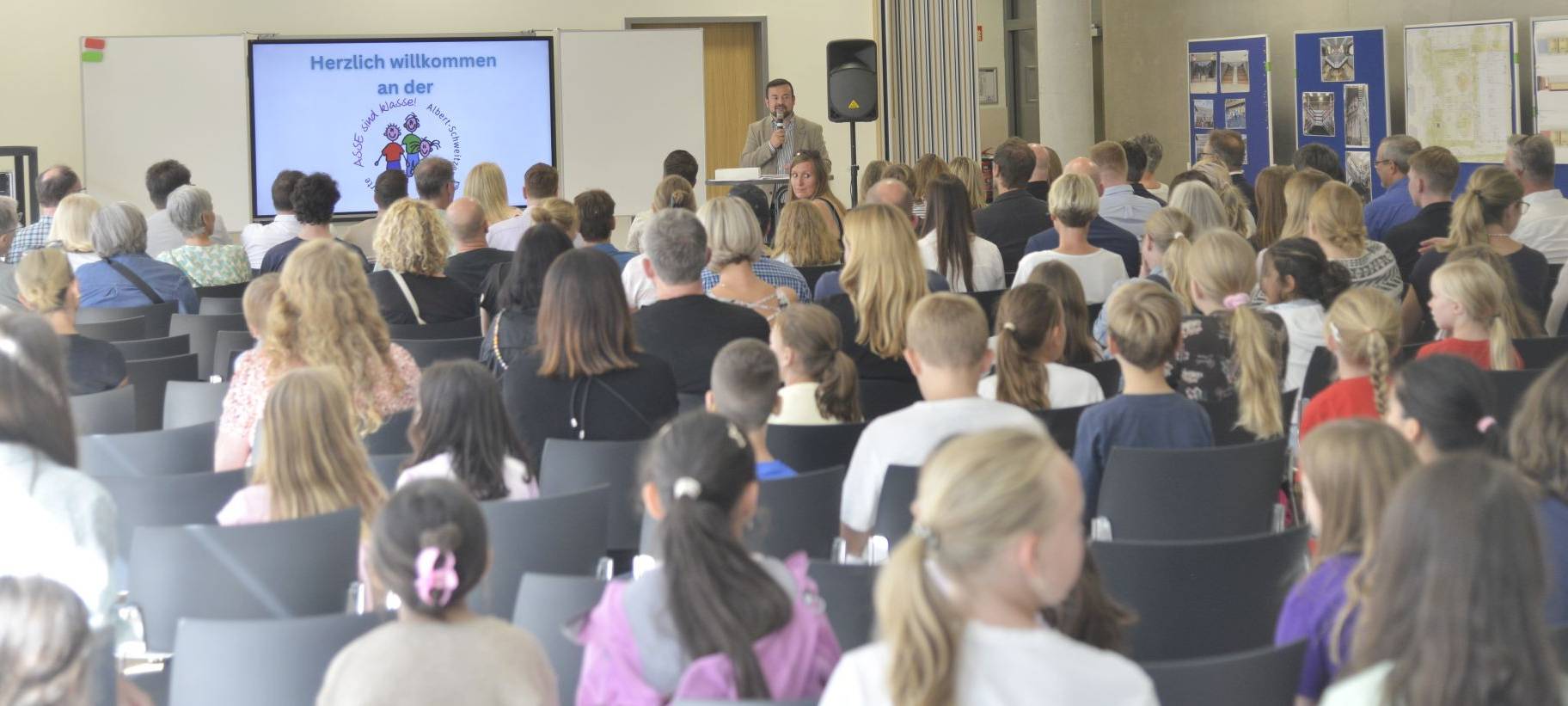 Schwerte: Neues Gebäude der Albert-Schweitzer-Schule eröffnet