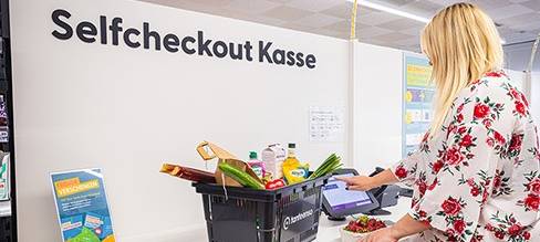 Ein Selfcheckout in einem Tante Enso-Geschäft.