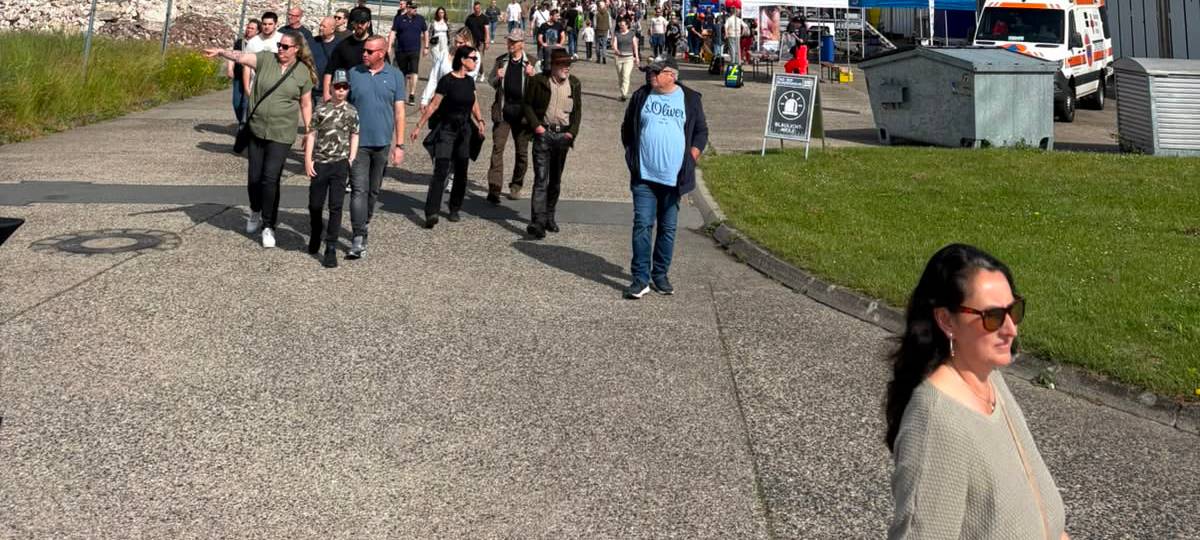 Tag der Bundeswehr in Unna: Großer Andrang und Proteste