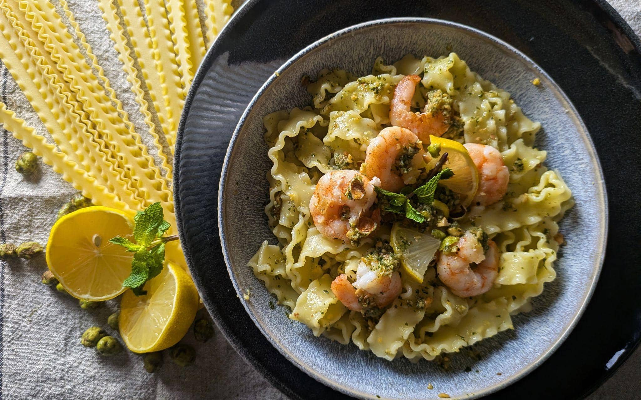 Pasta mit Garnelen und Wasabi-Pesto